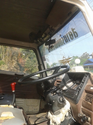 ขาย HINO KM779 รถห้างแท้ราคาถูก ต้องรองได้ นิดๆ ขาย HINO KM779 รถห้างแท้ราคาถูก ต้องรองได้ นิดๆ