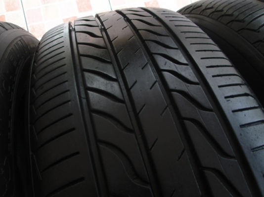 ขายยาง MICHELIN LC 205-55-16 ปลายปี11 สวยๆ (1ชุด)
