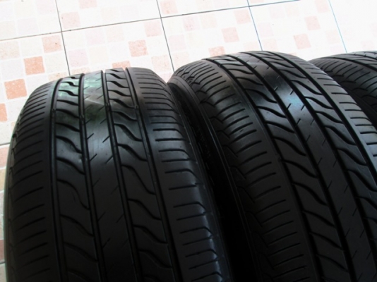 ขายยาง MICHELIN LC 205-55-16 ปลายปี11 สวยๆ (1ชุด)