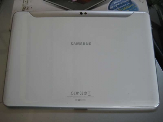 Samsung GALAXY Tab 2 10.1 GT-P5700 สภาพดีใช้งานน้อย อุปกรณ์แท้ครบๆ ทุกชิ้น พร้อมกล่อง มีเคสให้ 1 อัน ภาพถ่ายจริง  8000 บาท พร้อมส่งทั่วไทย