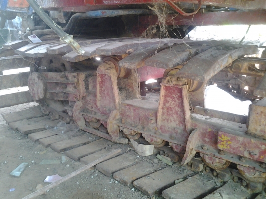 ขายตามสภาพรถเกียวไทเจริญเครื่อง6BG1-1ตัวเดินโมลดเหลือ135000บาท