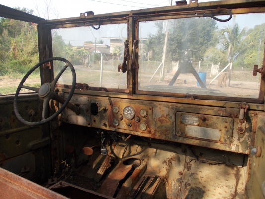 ร้านm601ขอขายรถอเมริกัน dodge  m37  4x4 เครื่องเดิมอะไหล่แท้หลายอย่าง