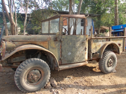 ร้านm601ขอขายรถอเมริกัน dodge  m37  4x4 เครื่องเดิมอะไหล่แท้หลายอย่าง