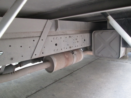 ขายIsuzu 6ล้อ NPR 120แรง รถห้าง ตู้แห้ง10บาน ปี96.