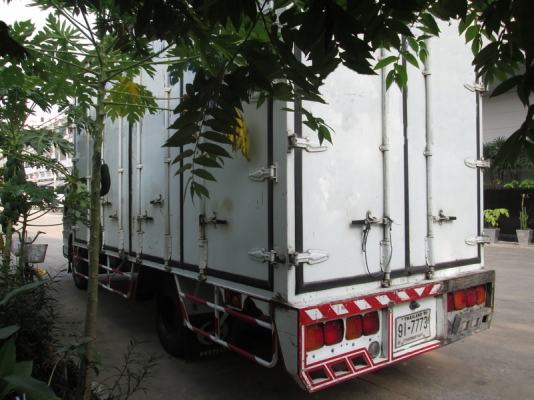 ขายIsuzu 6ล้อ NPR 120แรง รถห้าง ตู้แห้ง10บาน ปี96.