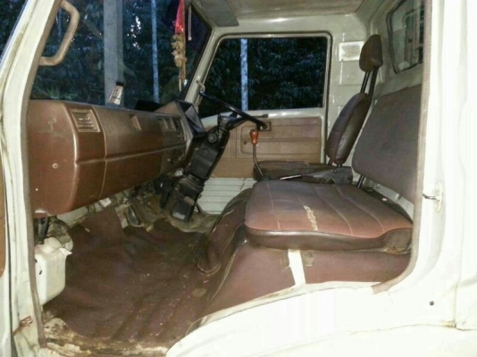 รถฮีโน่ 6 ล้อ รั้ว KM779 117 แรงม้า ปี 35 สนใจติดต่อ 081 - 6079515 รถฮีโน่ 6 ล้อ รั้ว KM779 117 แรงม้า ปี 35 สนใจติดต่อ 081 - 6079515