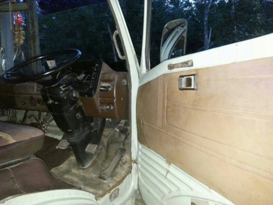 รถฮีโน่ 6 ล้อ รั้ว KM779 117 แรงม้า ปี 35 สนใจติดต่อ 081 - 6079515 รถฮีโน่ 6 ล้อ รั้ว KM779 117 แรงม้า ปี 35 สนใจติดต่อ 081 - 6079515