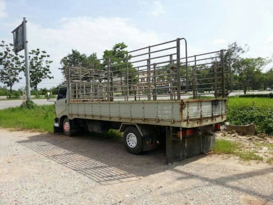 รถฮีโน่ 6 ล้อ รั้ว KM779 117 แรงม้า ปี 35 สนใจติดต่อ 081 - 6079515 รถฮีโน่ 6 ล้อ รั้ว KM779 117 แรงม้า ปี 35 สนใจติดต่อ 081 - 6079515