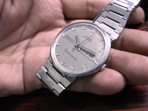 14ธ.ค.((น้าเล็ก)) นำเสนอนาฬิกาข้อมือ หลายเรือน