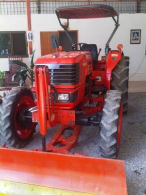 ขายรถไถ Kubota M5000 (4WD) พร้อมดันหน้า ขายรถไถ Kubota M5000 (4WD) พร้อมดันหน้า
