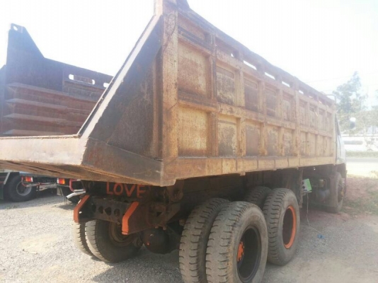 รถนิสสัน 10 ล้อดั้ม 230 แรงม้า. ( มีขาย 2 คัน. ) สนใจติดต่อ 081 - 6079515 รถนิสสัน 10 ล้อดั้ม 230 แรงม้า. ( มีขาย 2 คัน. ) สนใจติดต่อ 081 - 6079515