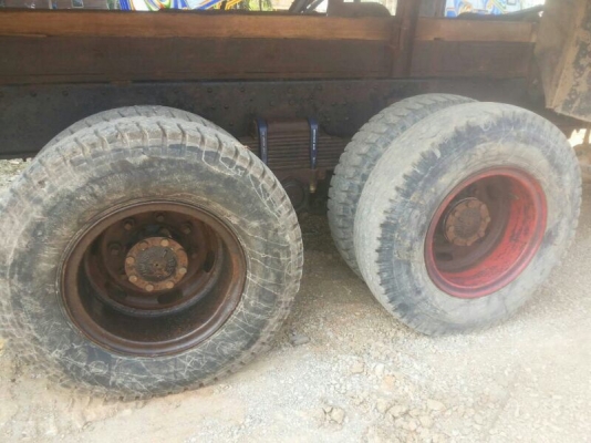 รถนิสสัน 10 ล้อดั้ม 230 แรงม้า. ( มีขาย 2 คัน. ) สนใจติดต่อ 081 - 6079515 รถนิสสัน 10 ล้อดั้ม 230 แรงม้า. ( มีขาย 2 คัน. ) สนใจติดต่อ 081 - 6079515