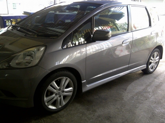 ขายดาวน์ฮอนด้า Jazz 1.5 i-VTEC ตัว Top ปี 2010 ขายดาวน์ฮอนด้า Jazz 1.5 i-VTEC ตัว Top ปี 2010