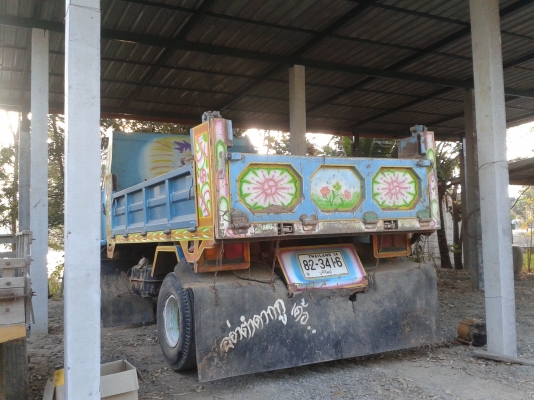 รถหกล้อดั้ม ISUZU 185 เครื่องส้ม แอร์เย็นยางดี เบรคจิพฟี่ สนใจโทรมานะครับ