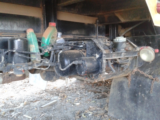 รถหกล้อดั้ม ISUZU 185 เครื่องส้ม แอร์เย็นยางดี เบรคจิพฟี่ สนใจโทรมานะครับ