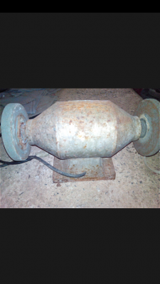 เครื่องเจียรแบบตั้งโต๊ะ