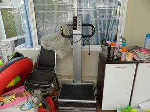 ผู้ใดมีของอะไรมาแลกเครื่องออกกำลังกายแบบสั่นลดน้ำหนัก