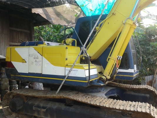 รถแม็คโครสวยโกเบ 120รุ่น3 เครื่องดีแอร์เย็น ระบบไฟฟ้าครบ รถใช้งานประมาณ 700 กว่าชั่วโมง