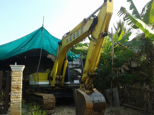 รถแม็คโครสวยโกเบ 120รุ่น3 เครื่องดีแอร์เย็น ระบบไฟฟ้าครบ รถใช้งานประมาณ 700 กว่าชั่วโมง