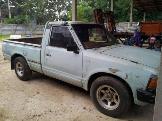 ขาย NISSAN 720  ช่วงสั้น  5  เกียร์
