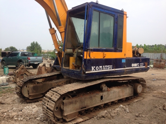ขายแม็กโครKoMATSU PC 120.3 รถสวยพร้อมรายหัวแจะรถใช่งานดีมากปูมอามพิเศษ