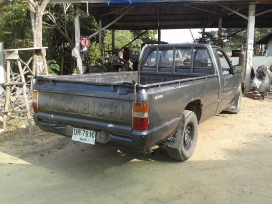 ขายรถกระบะ L200  มีให้เลือก 2คัน ราคาเทากัน แอร์เย็ คันซีสวย