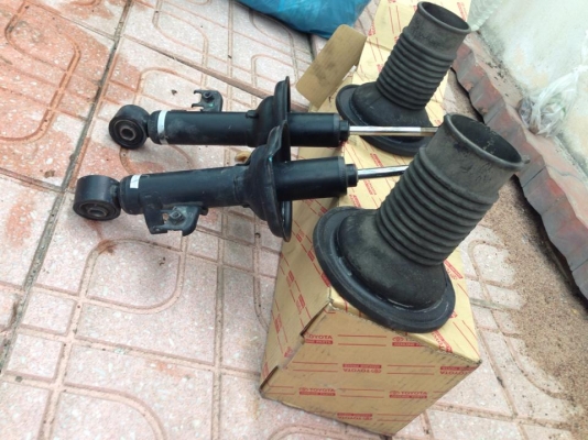 โช๊คหน้าวีโก้เดิมสภาพดี