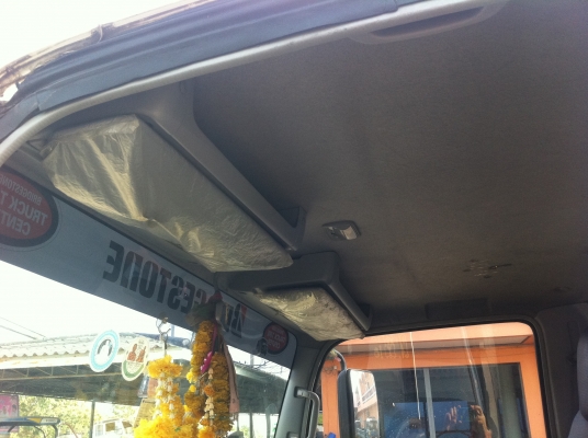 ISUZU NPR กระบะคาร์โก้