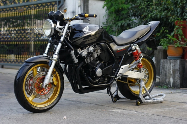 ขาย super 4 TEC สพม  เดิมๆ สีดำสวยๆ