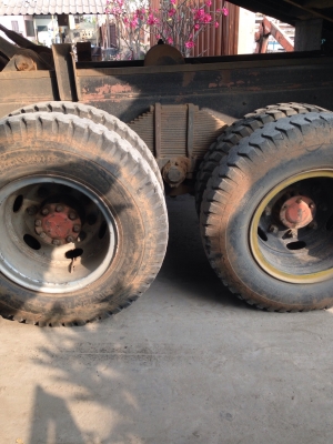 สิบล้อหัวยาว ดั้ม  ติดต่อคุณไก่ 0861237456