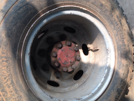 สิบล้อหัวยาว ดั้ม  ติดต่อคุณไก่ 0861237456