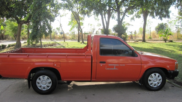 ขายกระบะนิสสันบิ๊กเอ็มฝาแดง ปี36 เครื่องแน่นไม่ไอไม่จากสภาพพร้อมใช้งานครับ ......รถเดิมๆทั้งคันครับสีเดิมบางๆมากไม่มีผุครัชชีสวยๆไม่มีตำหนิ รถคนแก่ใช้งานครับภาษีขาดกันยายน57+ทะเบียน+พร้อมชุดโอนครับ อยากให้มาลองขับดูก่อนเห็นสภาพจริงแล้วจะชอบเลยครับคันนี้ซื ขายกระบะนิสสันบิ๊กเอ็มฝาแดง ปี36 เครื่องแน่นไม่ไอไม่จากสภาพพร้อมใช้งานครับ ......รถเดิมๆทั้งคันครับสีเดิมบางๆมากไม่มีผุครัชชีสวยๆไม่มีตำหนิ รถคนแก่ใช้งานครับภาษีขาดกันยายน57+ทะเบียน+พร้อมชุดโอนครับ อยากให้มาลองขับดูก่อนเห็นสภาพจริงแล้วจะชอบเลยครับคันนี้ซื