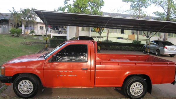 ขายกระบะนิสสันบิ๊กเอ็มฝาแดง ปี36 เครื่องแน่นไม่ไอไม่จากสภาพพร้อมใช้งานครับ ......รถเดิมๆทั้งคันครับสีเดิมบางๆมากไม่มีผุครัชชีสวยๆไม่มีตำหนิ รถคนแก่ใช้งานครับภาษีขาดกันยายน57+ทะเบียน+พร้อมชุดโอนครับ อยากให้มาลองขับดูก่อนเห็นสภาพจริงแล้วจะชอบเลยครับคันนี้ซื ขายกระบะนิสสันบิ๊กเอ็มฝาแดง ปี36 เครื่องแน่นไม่ไอไม่จากสภาพพร้อมใช้งานครับ ......รถเดิมๆทั้งคันครับสีเดิมบางๆมากไม่มีผุครัชชีสวยๆไม่มีตำหนิ รถคนแก่ใช้งานครับภาษีขาดกันยายน57+ทะเบียน+พร้อมชุดโอนครับ อยากให้มาลองขับดูก่อนเห็นสภาพจริงแล้วจะชอบเลยครับคันนี้ซื