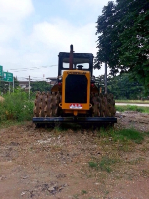 รถบดล้อหนาม 4 ล้อ CAT รุ่น 816 สภาพดี