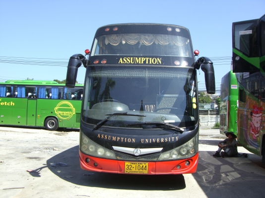 ขายรถบัสชั้นเดียว6ล้อ คัสซีBenz เครื่องBenz 1.4ล้าน