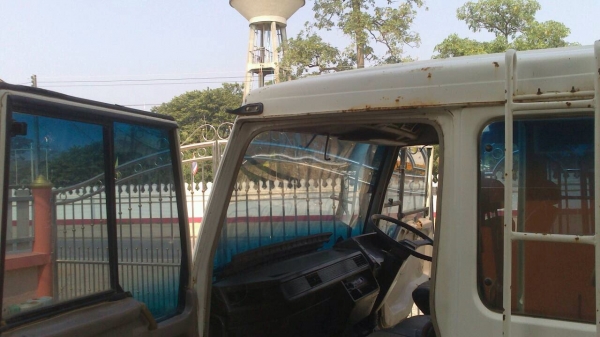 ต้องการขายหัวรถมิตซู 527 ตาเหลี่ยมแท้ อุปกรณ์ครบ