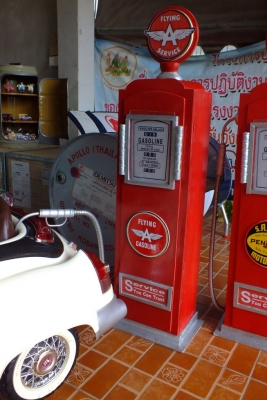 ขออนุญาตขาย classic cadilac 1955 รถไฟฟ้าเด็กสวยๆขับได้ โชว์ได้