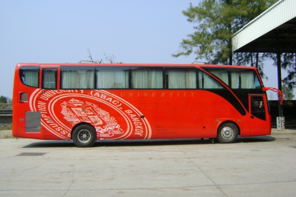 ขายรถบัสชั้นเดียว6ล้อ คัสซีNissan เครื่องNissan 8.5แสน