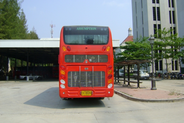 ขายรถบัสชั้นเดียว6ล้อ คัสซีNissan เครื่องNissan 8.5แสน