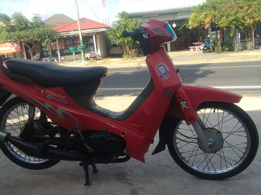 ซูซูกิคลิสตรัส  110cc สองจังหวะ  4500 บาท