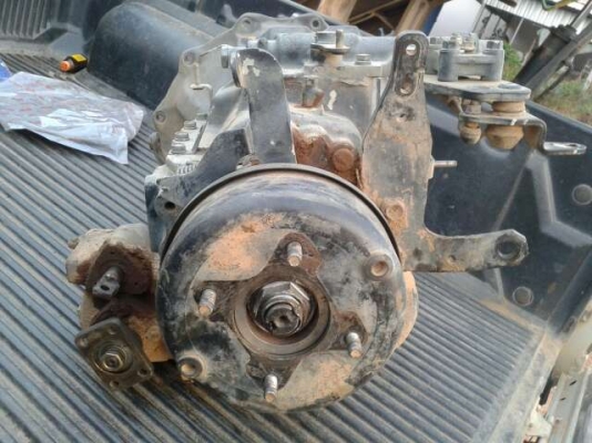 ขายเครื่อง HINO EH700 &amp; เกียร์ mega hitock 5 speed ไม่เคยแกะ