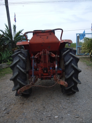 ขายรถไถ Hinomoto 18แรง 2เพลา สภาพพร้อมใช้งาน สนใจโทรติดต่อครับ