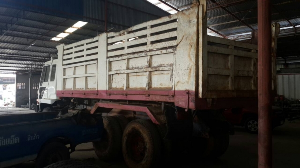 ขายด่วนไอ้หลงสิบปีดสองเพลาดั้ม FN527MA195แรง  พร้อมใช้จัดแนนท์ได้โทร 0801515451