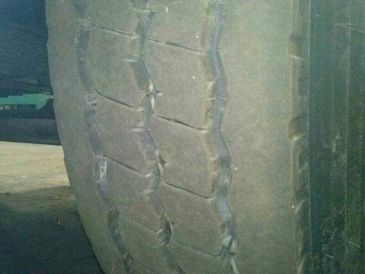 รถมิตซู 6 ล้อ ( บรรทุกน้ำมัน ) FK455M 165 แรงม้า. สนใจติดต่อ 081 - 6079515 รถมิตซู 6 ล้อ ( บรรทุกน้ำมัน ) FK455M 165 แรงม้า. สนใจติดต่อ 081 - 6079515