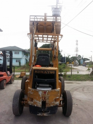 ขายรถตักล้อยาง  KOMATSU SD23K-3  ปี 2000 รถนอกสภาพสวย