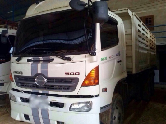 รถฮีโน่ 10 ล้อดั้ม 330 แรงม้า ปี 53  ( รถวิ่ง 1xx,xxx กว่า. กม. )  สนใจติดต่อ 081 - 6079515