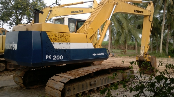 KOMATSU PC 200 - 5 ซีเรียลสูง