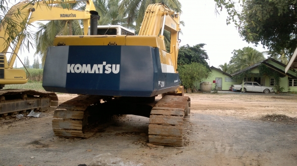KOMATSU PC 200 - 5 ซีเรียลสูง