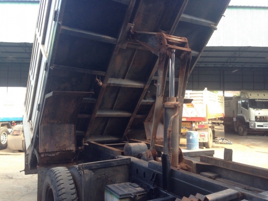 ขาย6ล้อดั๊ม ISUZU เด็กก้า 195 แรงม้า ปี43 กระบะสามมิตร สวยเดิม สนใจโทร 0819701072