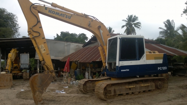 KOMATSU PC 120- 5